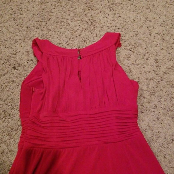 Red polyester halter like dress - Picture 2 of 2